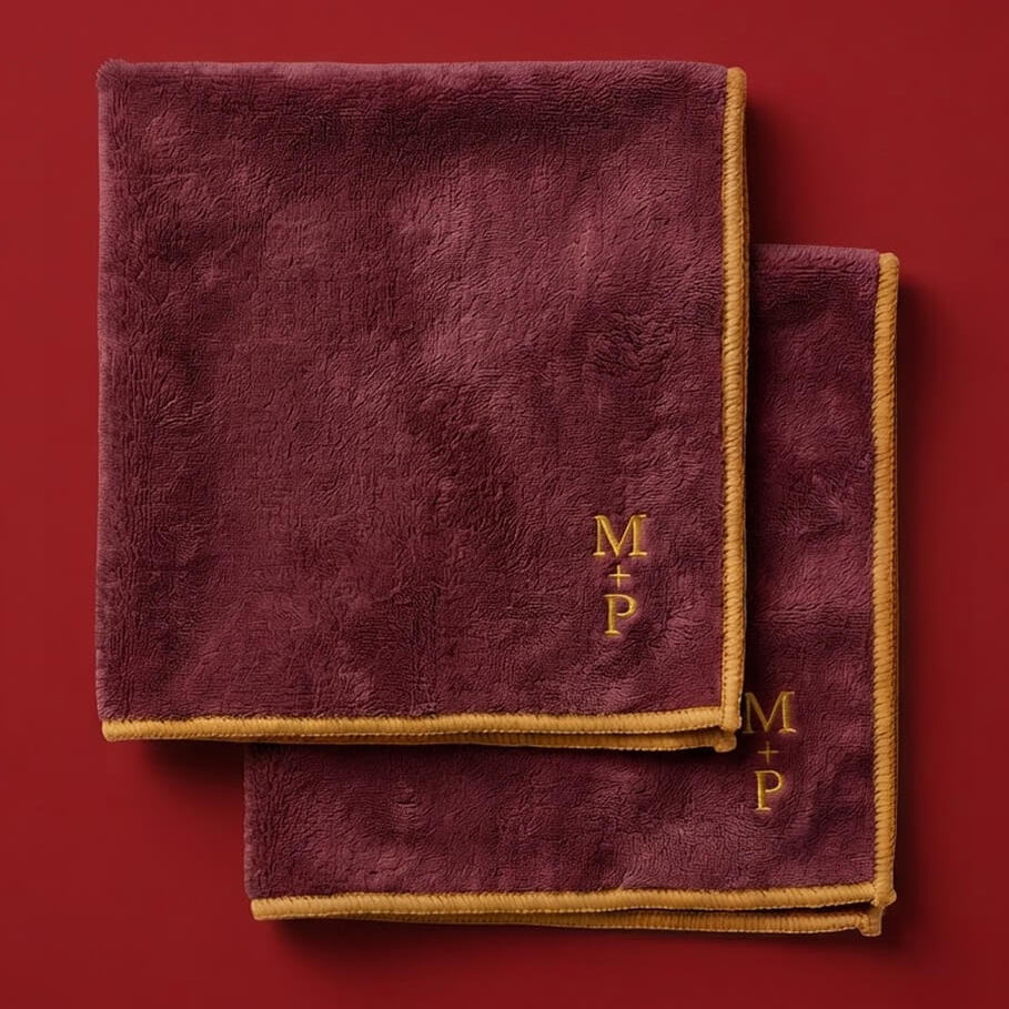2x Christmas Cloth